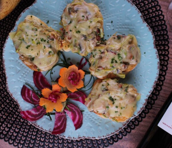 CHAMPIGNON-BROT-2-copia-scaled-e1627907928940.jpg